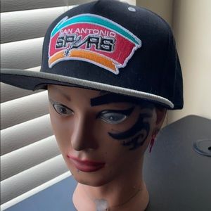 San Antonio Spurs Snap Back